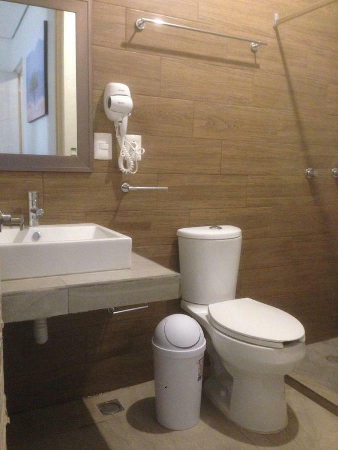 Hotel Guiva Aeropuerto Oaxaca Exteriör bild